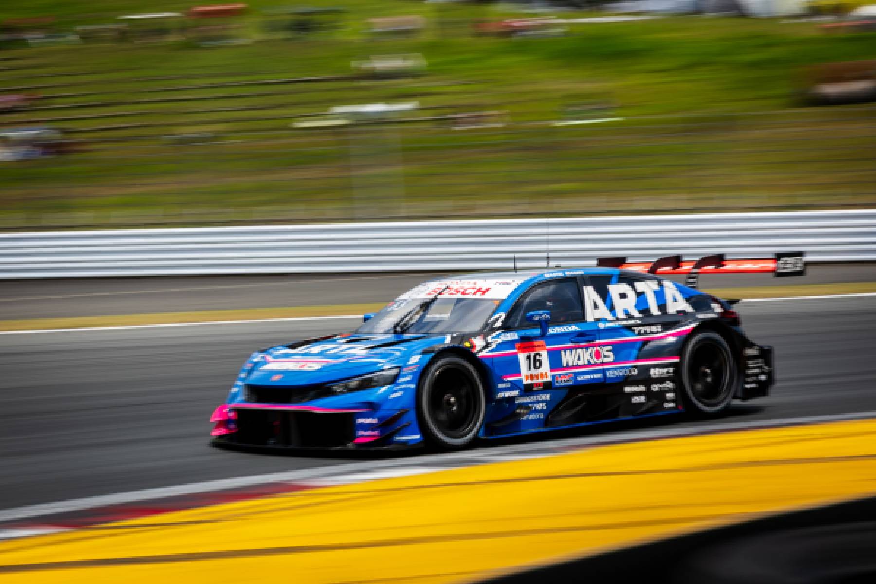 Modulo CIVIC TYPE R-GT finishes P8 in Race2 | Honda.Racing