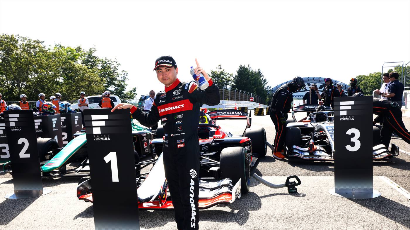 Iwasa claims first pole position of the season