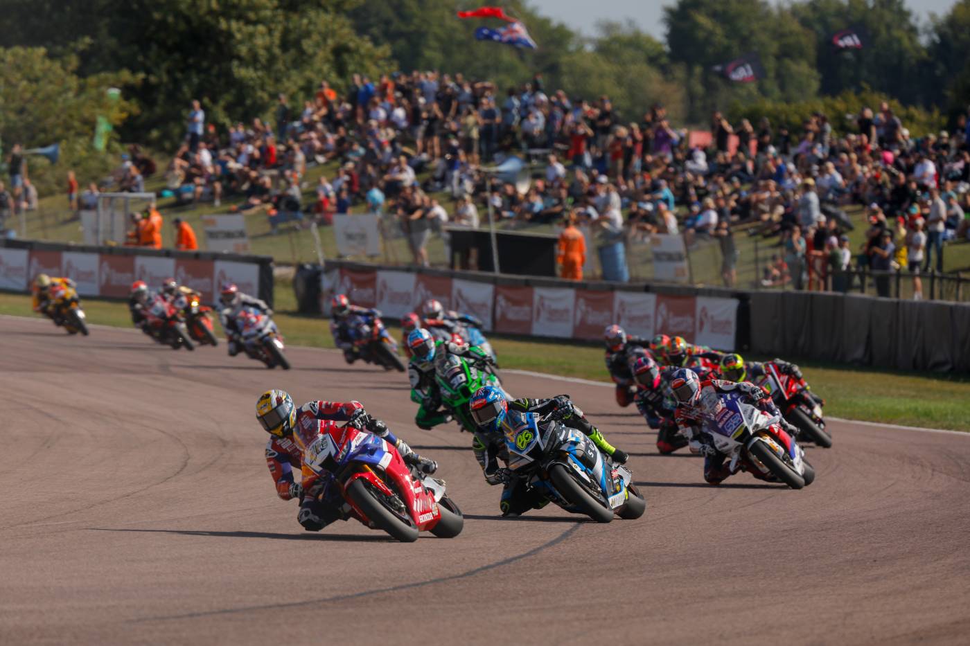 Honda Racing takes strong points from Thruxton