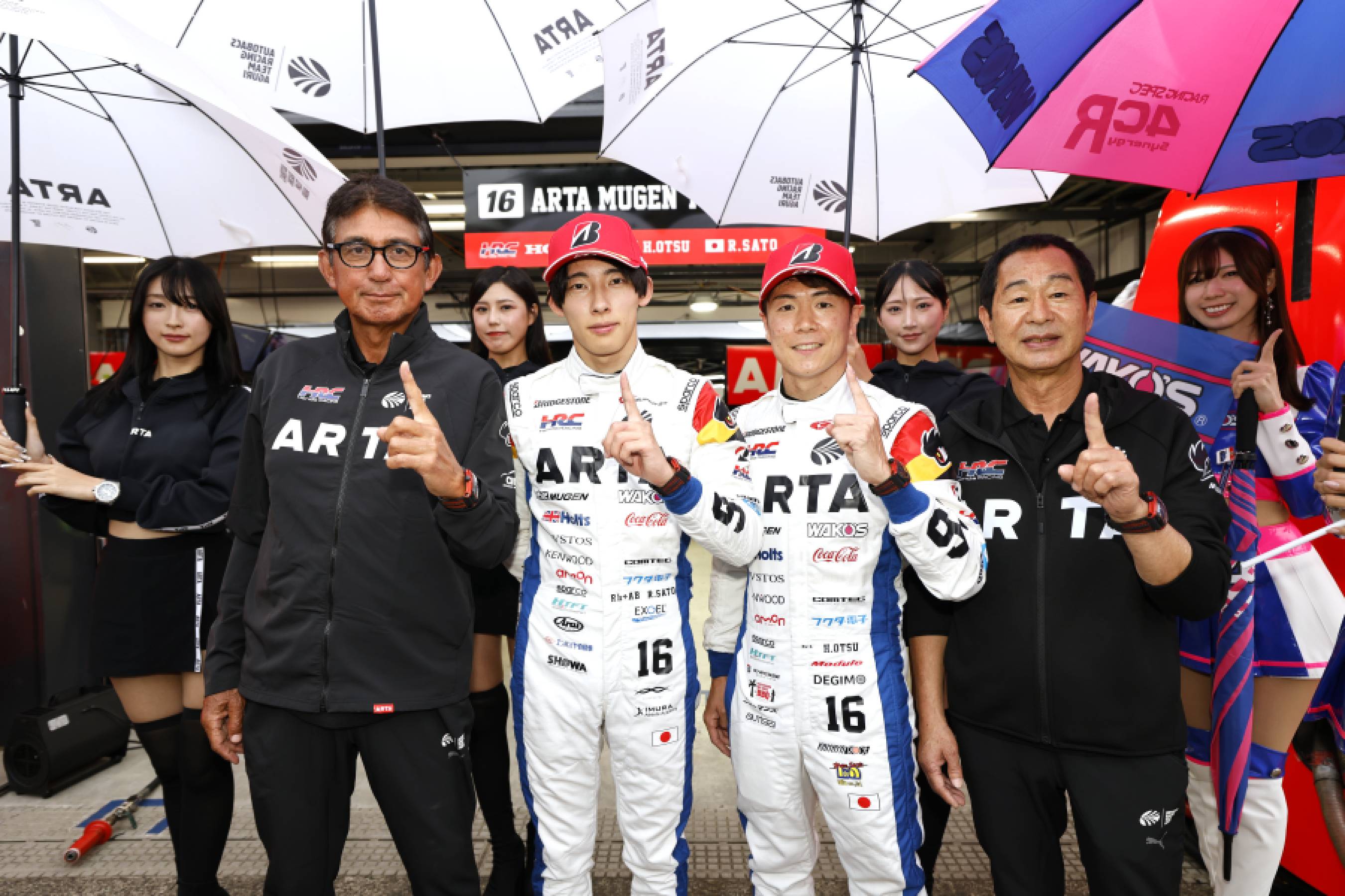 ARTA MUGEN CIVIC TYPE R-GT #16 took pole position