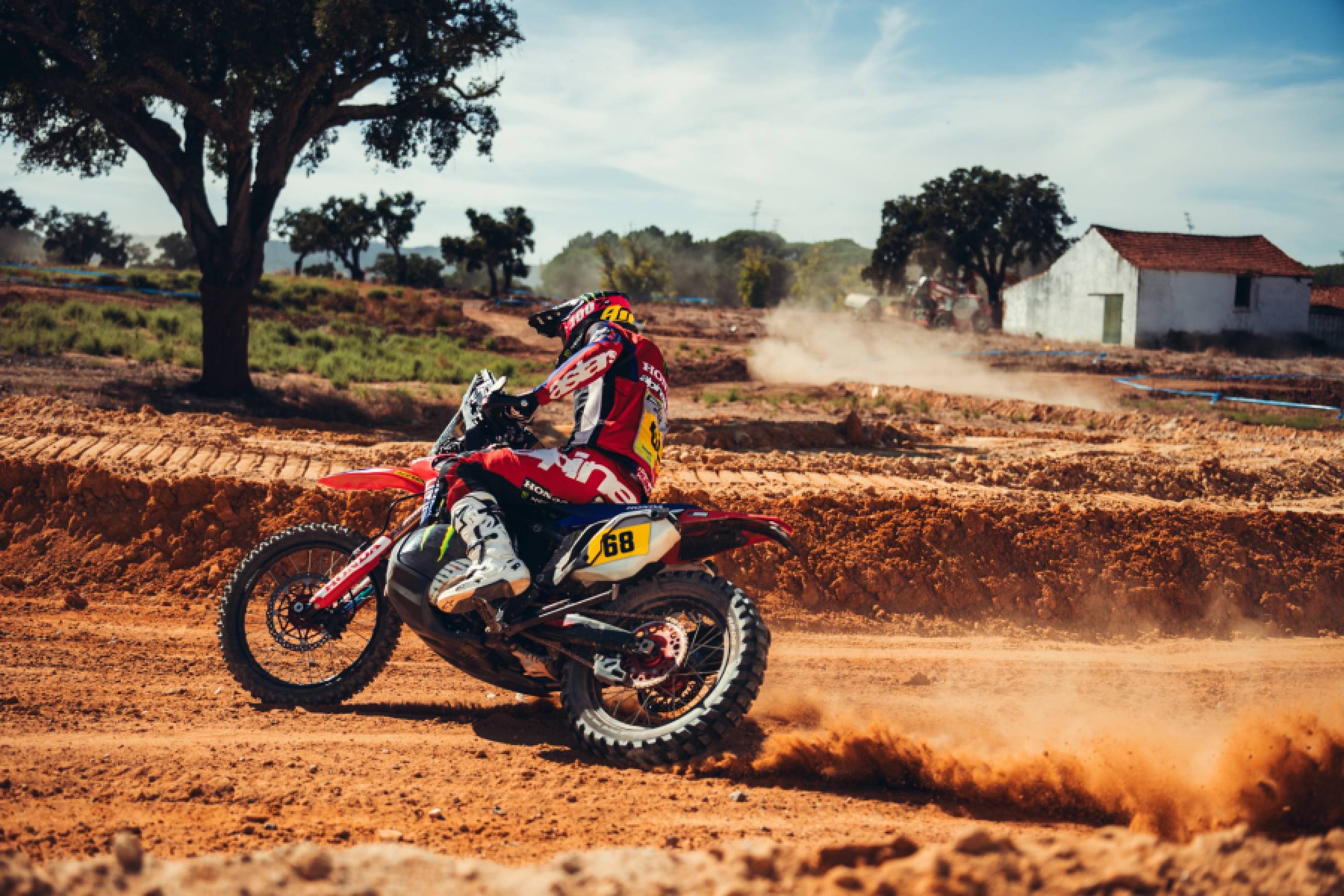Hard terrain tests the Monster Energy Honda HRC riders on the Rally-Raid Portugal prologue