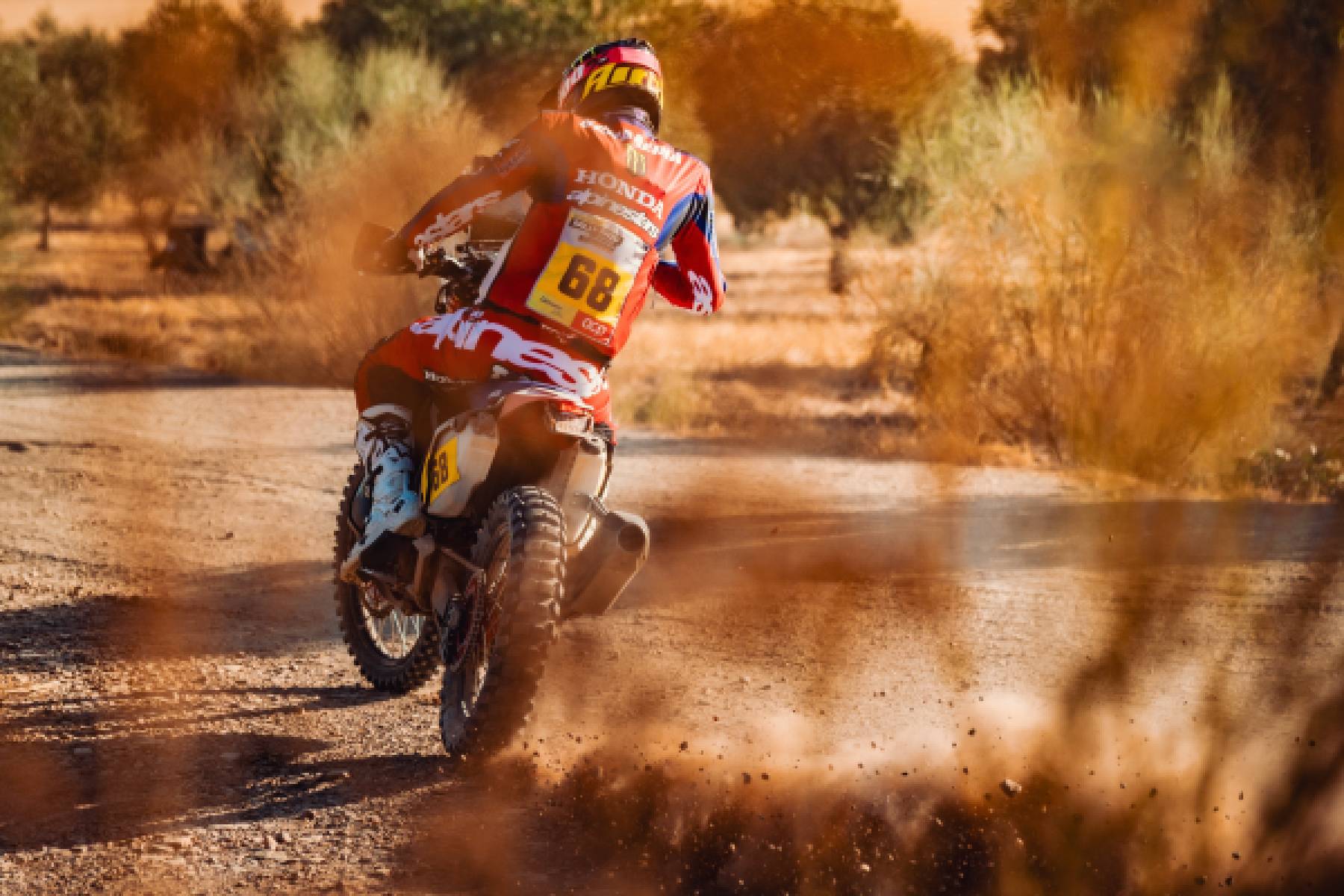 Double delight for Schareina in Spain as he takes stage victory and the overall lead of Rally-Raid Portugal
