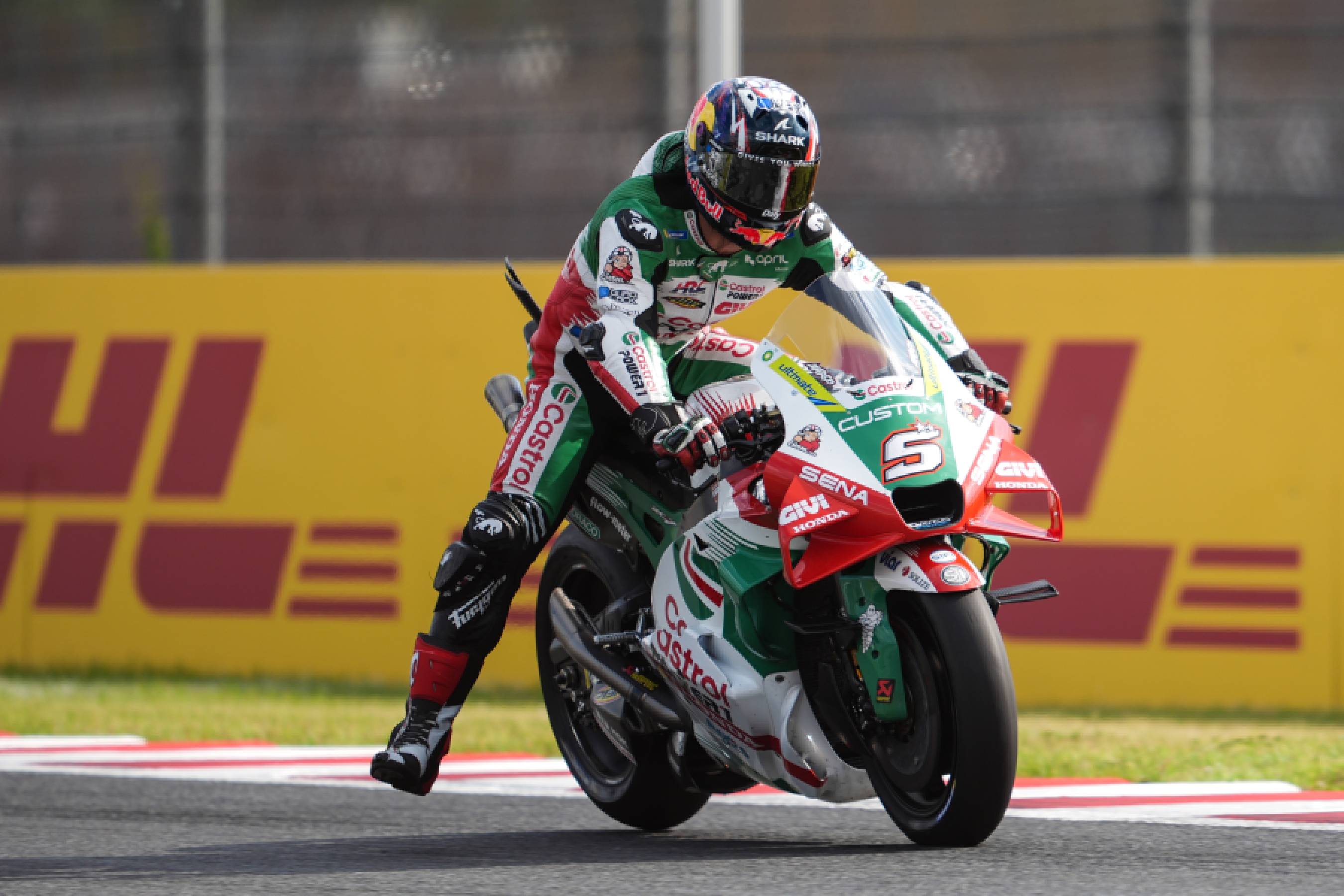 Strong race for Johann Zarco in Moteg