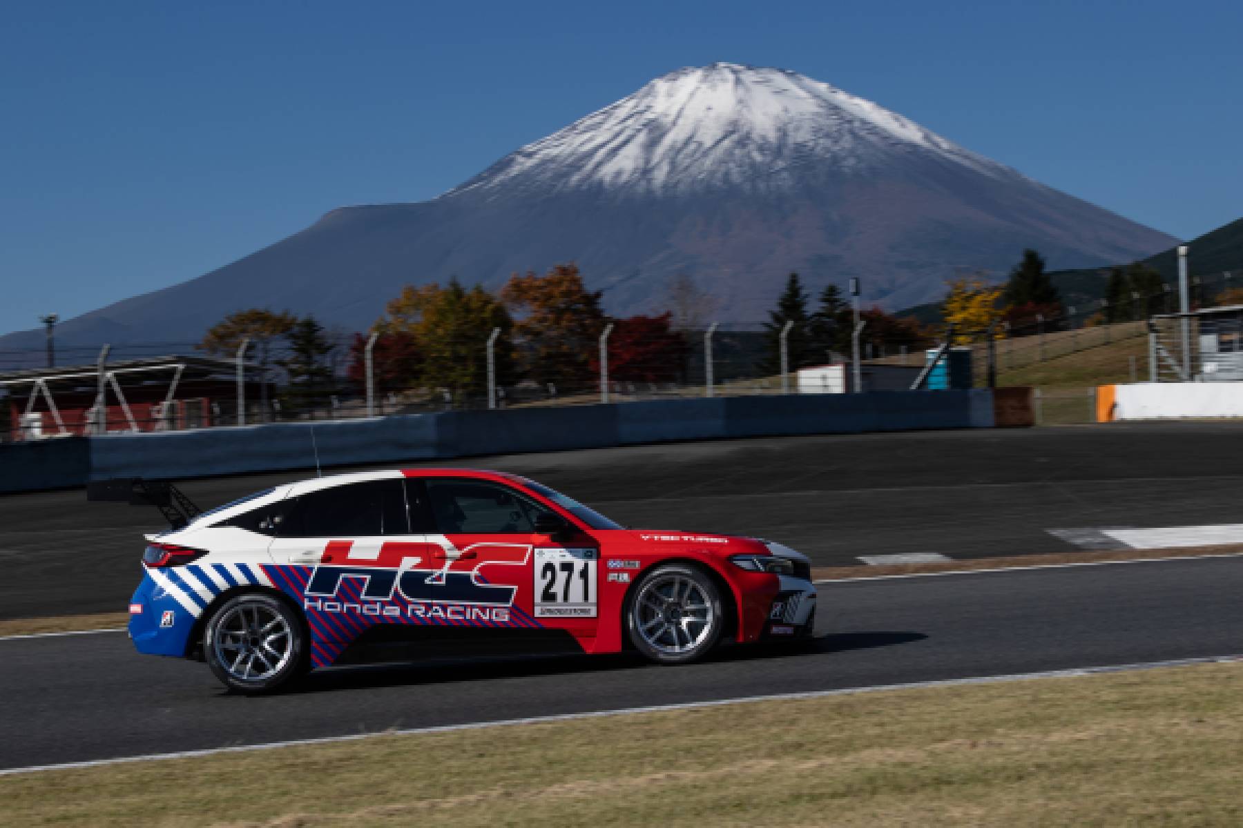 CIVIC TYPE R HRC Concept with new HRC engine proves pace and reliability