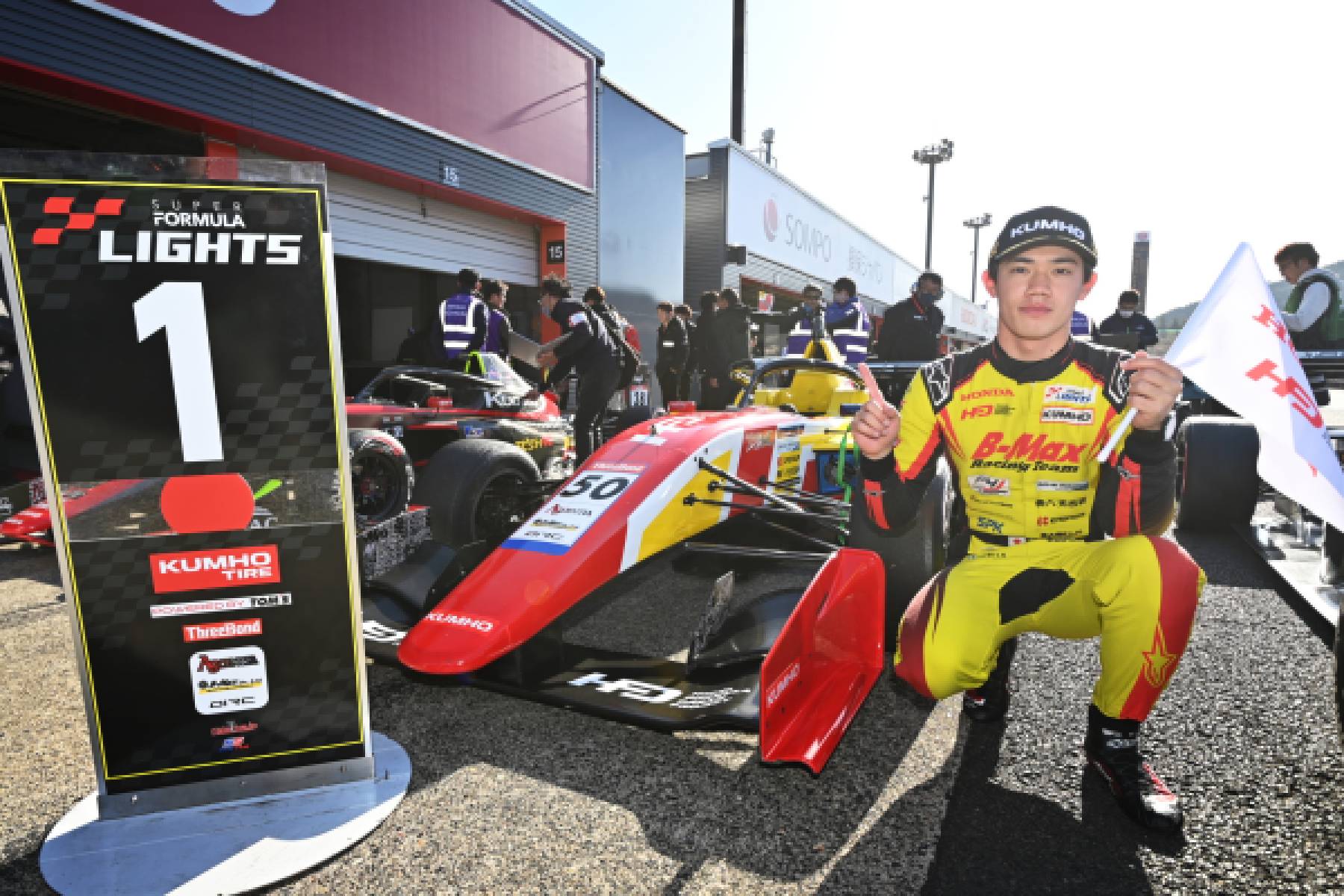 Nomura edges rivals to claim season's 11th win